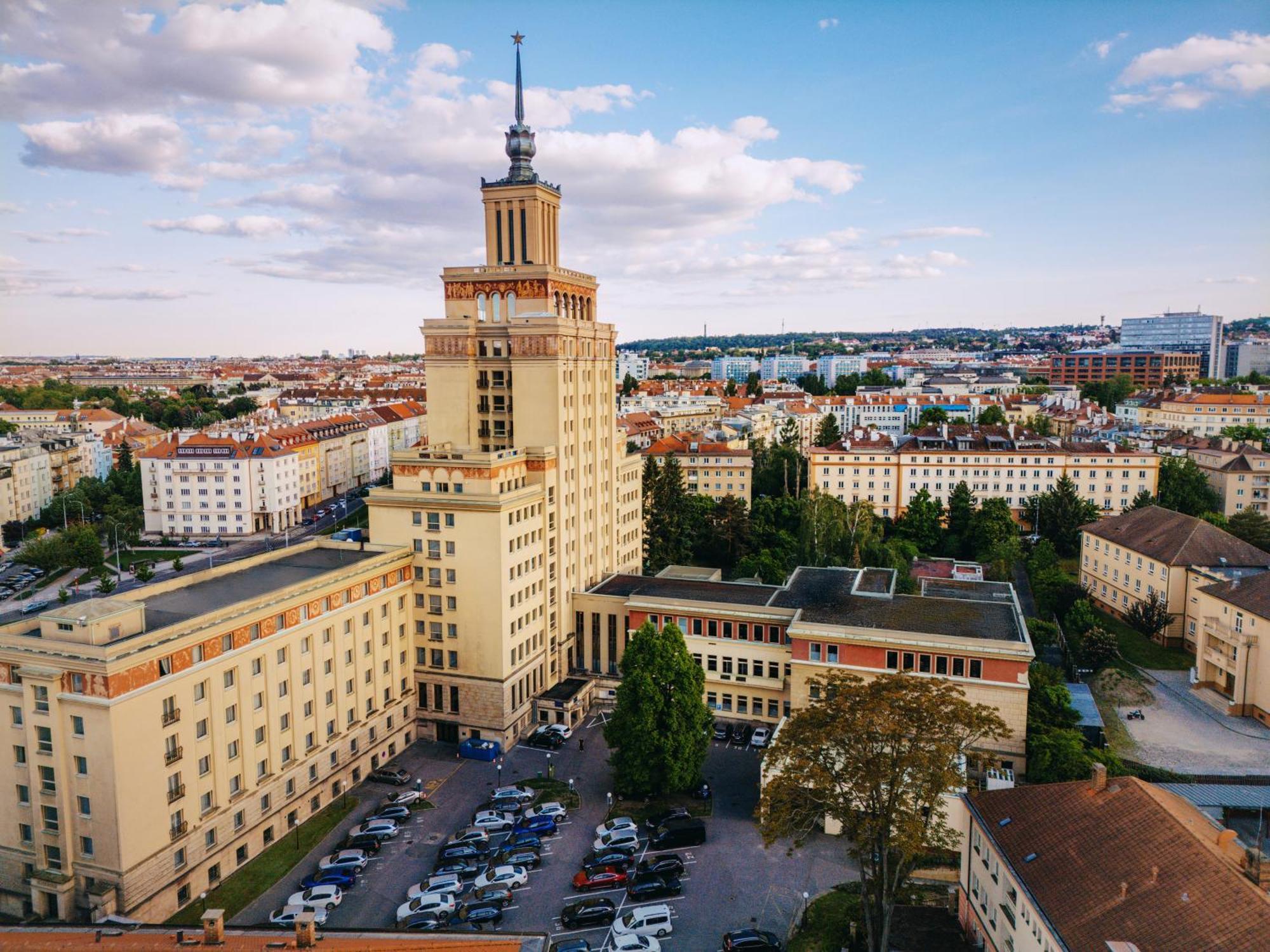 Hotel Grand International - Czech Leading 4*