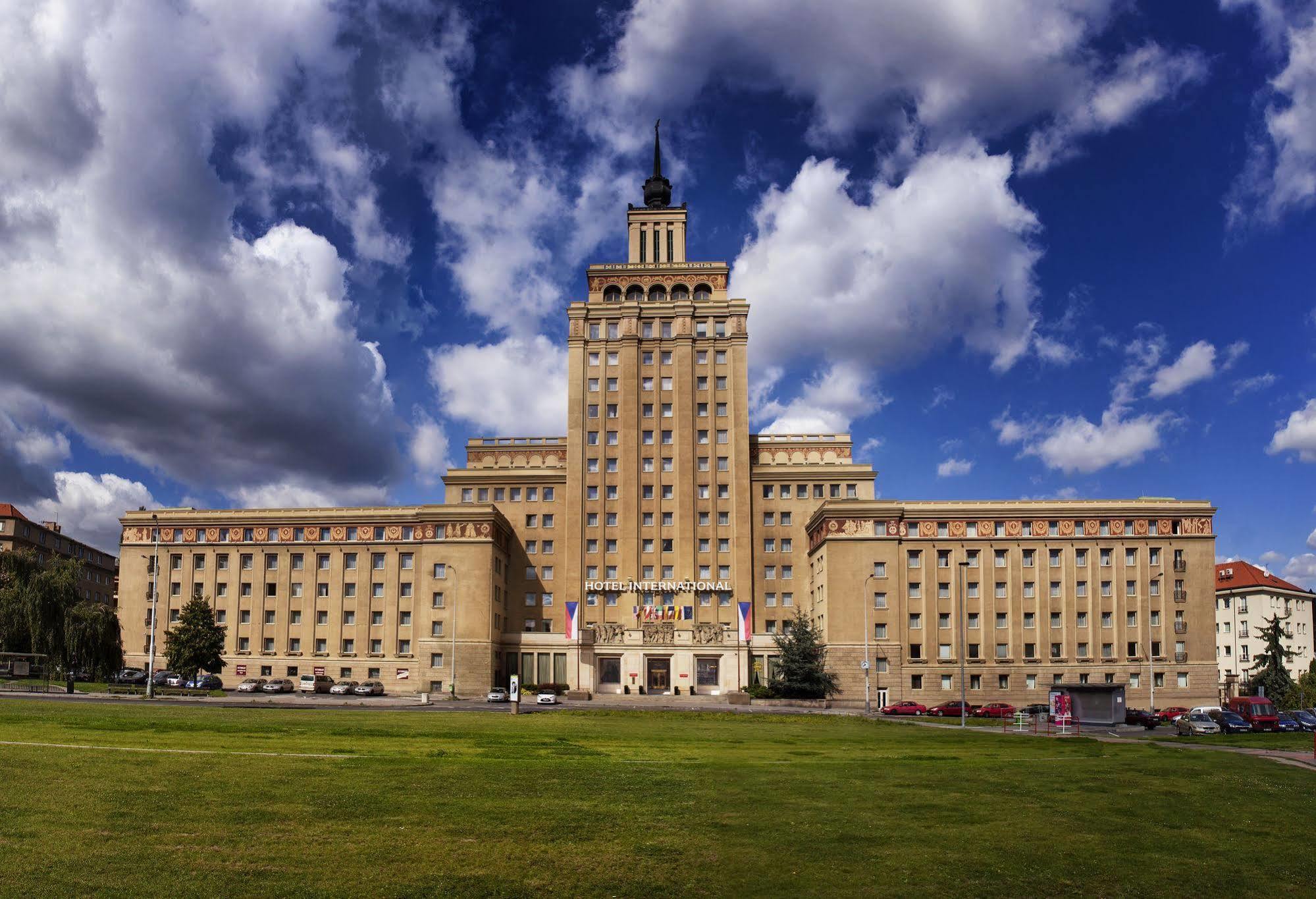 Отель Grand International - Czech Leading 4*